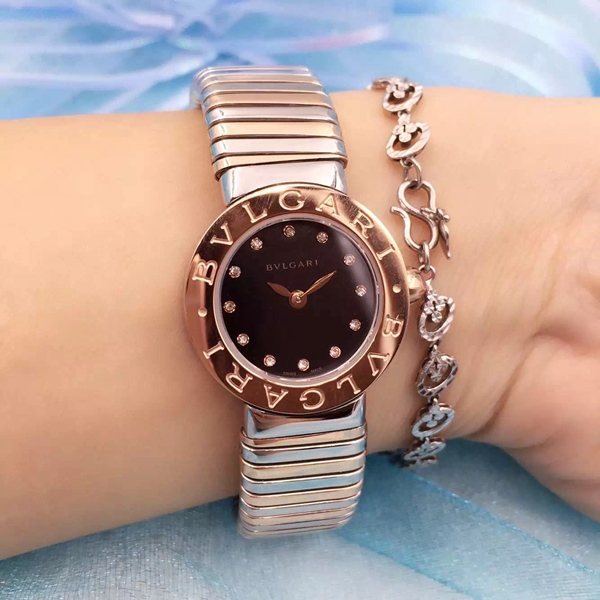 ブルガリ時計正面デザイン